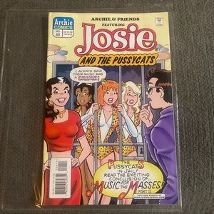 Vintage 2001 Josie and the pussycats comic book no.49 excellent condition